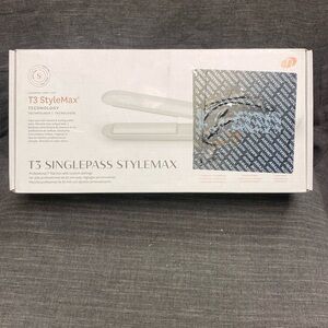 T3 Singlepass Stylemax
Professional 1” flat iron with custom settings
